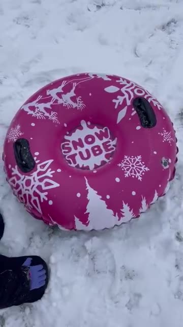 Custom inflatable snow tube inflatable snow sled PVC thickened wear-resistant anti-rollover outdoor snow and beach rainbow slide