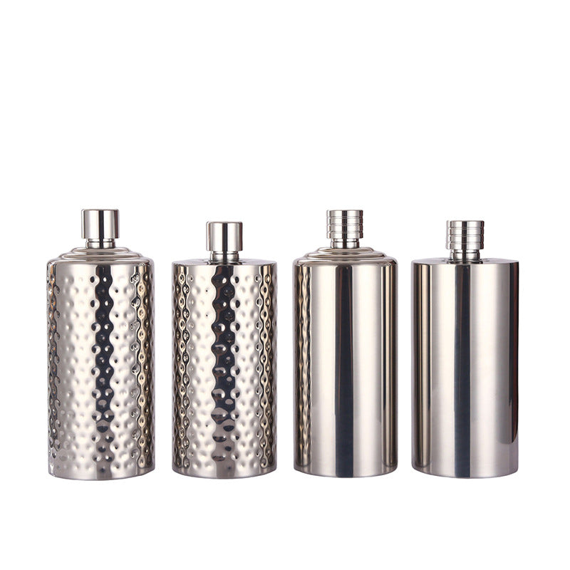 Manufacturer Direct Supply 304 Stainless Steel Wine Flask 0.5kg 1.0kg Thickened Portable Water Bottle Russian Cylindrical Small Liquor Bottle